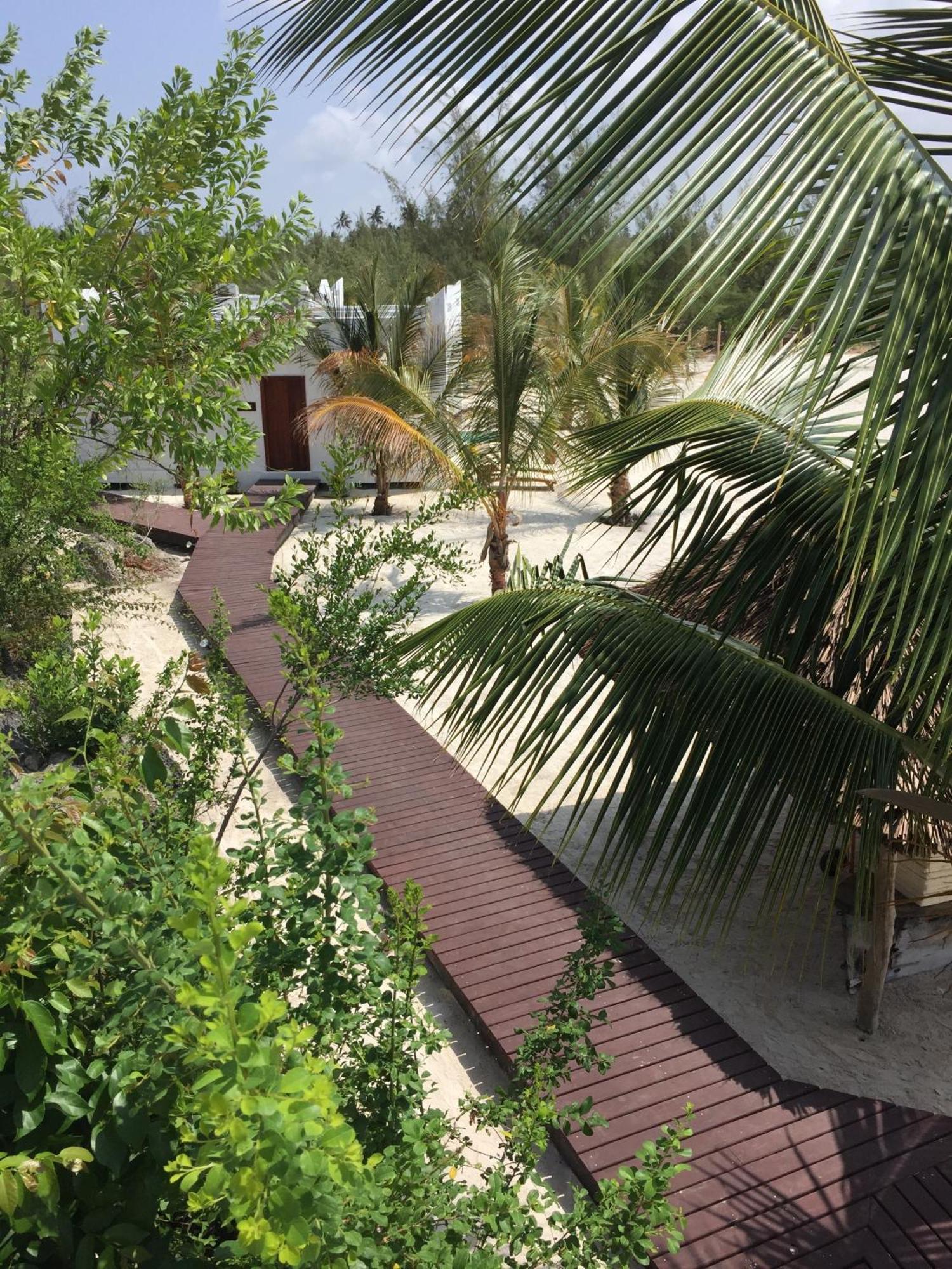 Konokono And Isaraya Luxury Overwater Michamvi