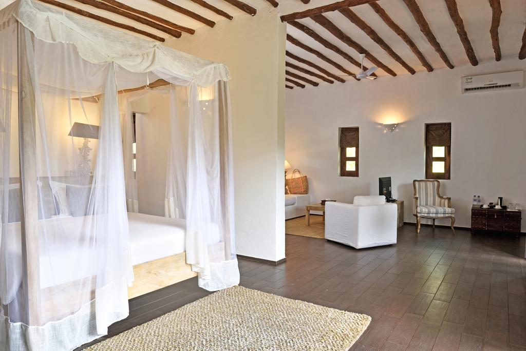 Konokono And Isaraya Luxury Overwater Rezort